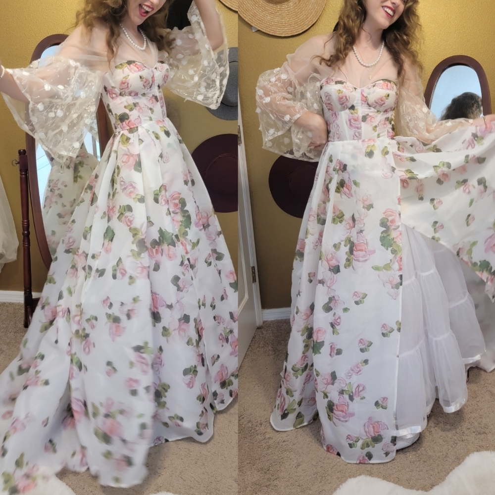 *NWT Brand NEW! Apple Blossom Floral Strapless Gown* - Picture 3 of 12